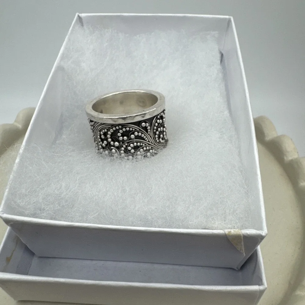 LOIS HILL Sterling Silver BEADED GRANULATED SCROLL DESIGN WIDE BAND RING size 7